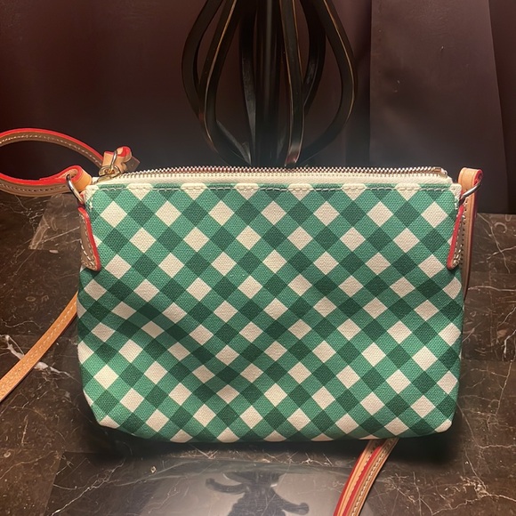 Dooney & Bourke White and Green Crossbody Bag Never Used - Picture 3 of 9